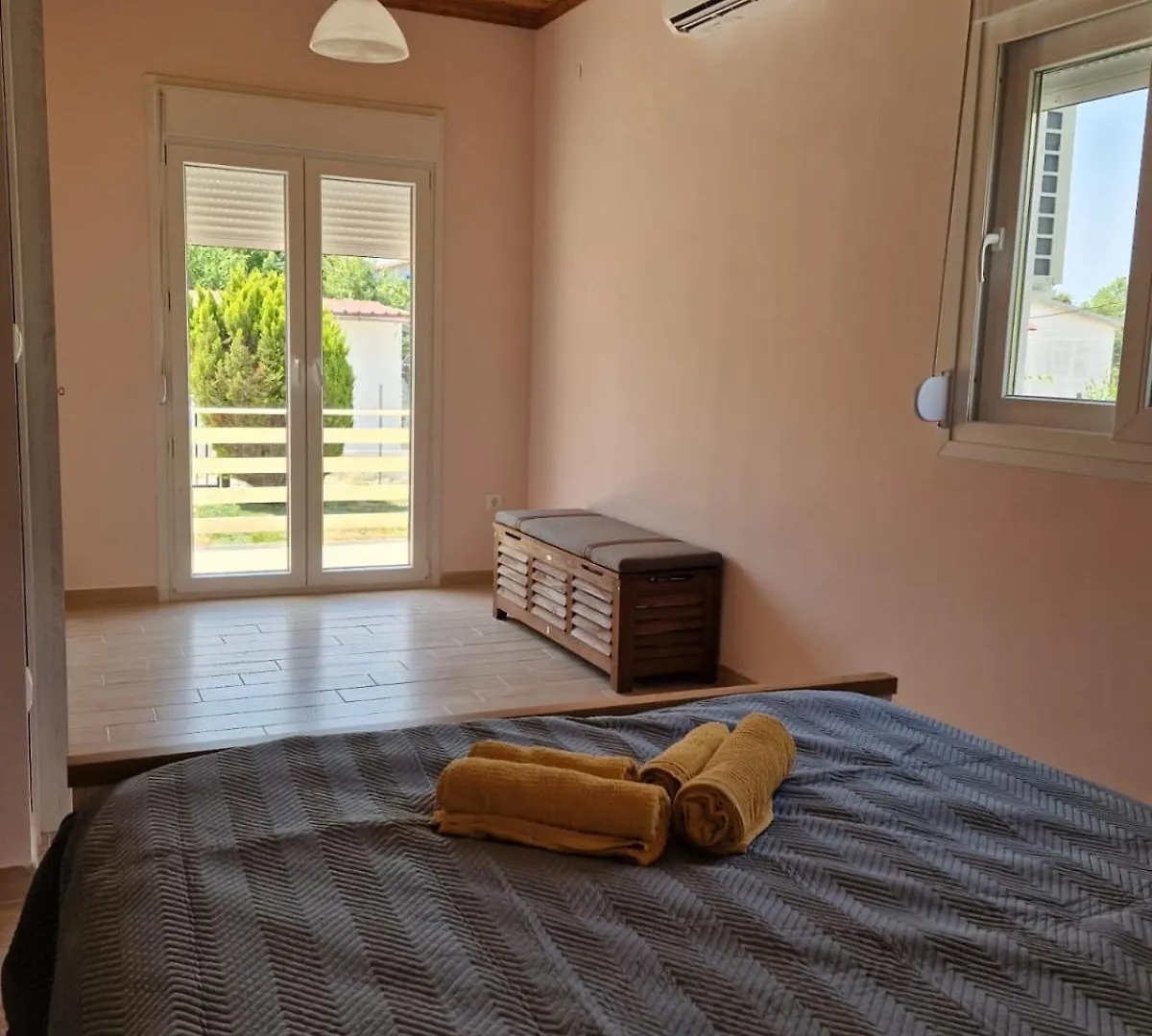 Holiday home Happy By The Sea Villa Nea Kallikrateia